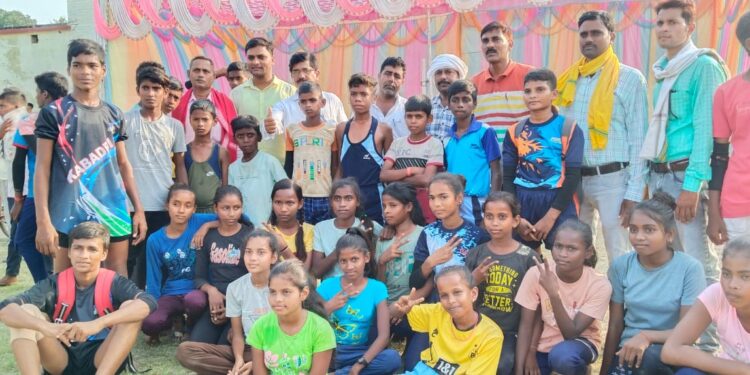 *कंपोजिट विद्यालय बराव का कबड्डी में एक बार फिर बना दबदबा*