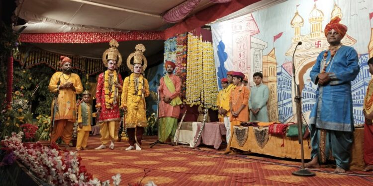 ऐतिहासिक श्री रामलीला महोत्सव के अंतर्गत सेठानी घाट पर भव्य आयोजन जारी,नगर दर्शन लीला का हुआ आयोजन