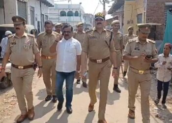 *जुमे की नमाज पर मस्जिदों पर अलर्ट, पुलिस प्रशासन ने अमन चैन बनाए रखने की अपील की*