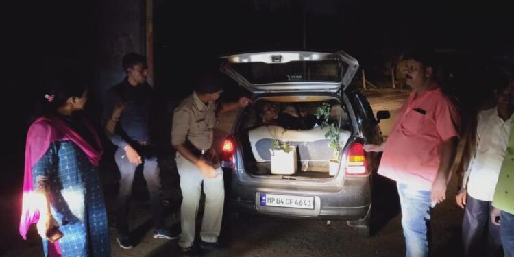 आरटीओ श्रीमती निशा चौहान के नेतृत्व में जांच अभियान लगातार जारी,19 चालान काटे,मचा हड़कंप