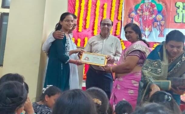 अग्रसेन जयंती महोत्सव में समाज की प्रतिभाओं को किया गया सम्मानित,,धूमधाम से मनाई गई जयंती…..