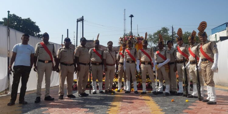 *पुलिस परिवार ने मनाया पुलिस स्मृति दिवस शहीदों को किया नमन*