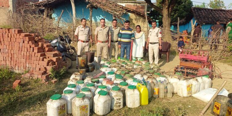 *बड़ी मात्रा में अवैध शराब के विरूद्ध कटनी एनकेजे पुलिस की बड़ी कार्यवाही*