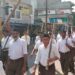 कालापीपल में स्वयं सेवकों ने निकाला पद संचलन. इस दौरान जगह-जगह पुष्प वर्षा कर स्वयंसेवकों का ग्रामीणों ने स्वागत किया।