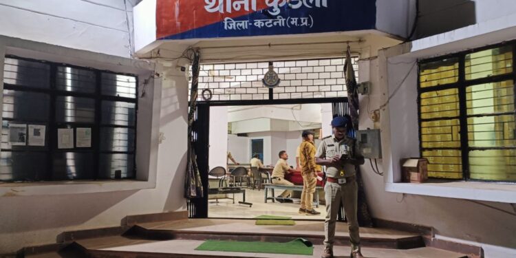 जिला बदर का आरोपी, चोरी की बाइक सहित कुठला पुलिस ने किया गिरफ्तार