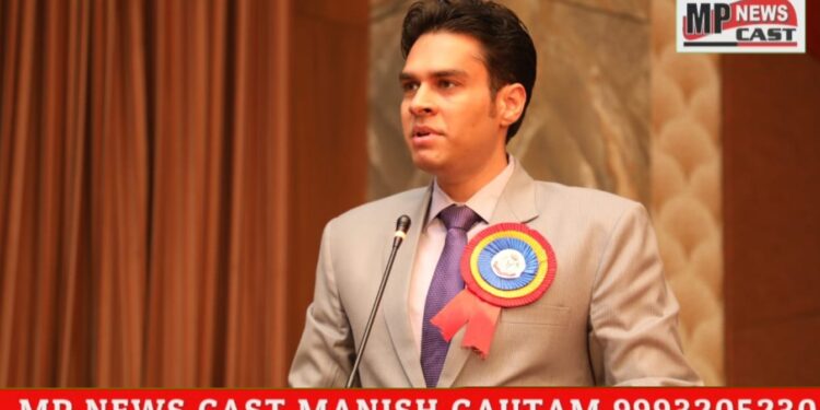 आई एम ए के आयोजन में डाक्टर्स को मतदान करने और लोगों को मतदान हेतु प्रेरित करने की दिलाई शपथ