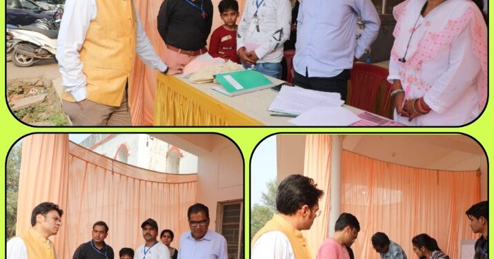 कलेक्ट्रेट परिसर के सुविधा केन्द्रों में आज भी किया जा सकेगा डाकमतपत्र से मतदान कलेक्टर श्री प्रसाद ने किया निरीक्षण