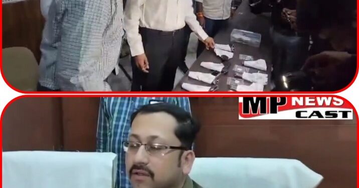 इंदौर पंजाब से आए पांच बदमाशों को क्राइम ब्रांच ने किया गिरफ्तार, कार से मिली 12 देशी पिस्तौल, हत्या का बदला लेने के लिए खरीदे थे हथियार