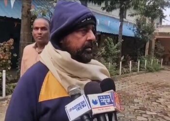 सोशल मीडिया में वायरल हो रहे “बालाघाट के पॉलीटेक्निक कॉलेज में बिना अभ्यर्थियों को सूचना दिए डाक मतपत्रों की पेटियां खोल दी’’ के संबंध में रिटर्निंग अधिकारी बालाघाट द्वारा वस्तुस्थिति के बारे में बताया गया है कि विधानसभावार पोस्टल बैलेट की छटाई का कार्य-