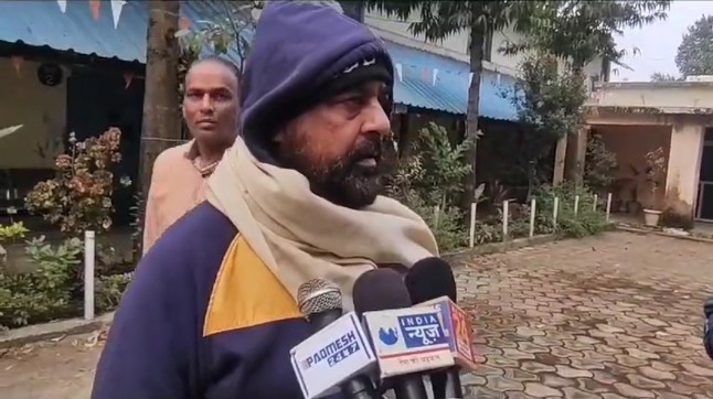 सोशल मीडिया में वायरल हो रहे “बालाघाट के पॉलीटेक्निक कॉलेज में बिना अभ्यर्थियों को सूचना दिए डाक मतपत्रों की पेटियां खोल दी’’ के संबंध में रिटर्निंग अधिकारी बालाघाट द्वारा वस्तुस्थिति के बारे में बताया गया है कि विधानसभावार पोस्टल बैलेट की छटाई का कार्य-