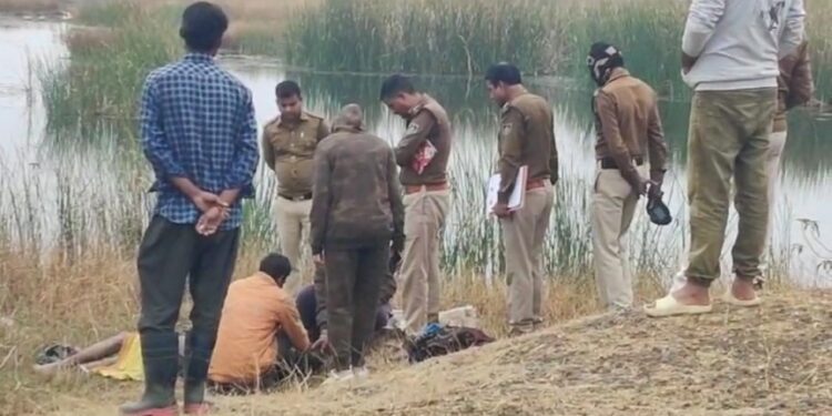  *चांद थाना अंतर्गत आने वाला ग्राम आमगांव के तालाब में मिला युवक शव*   *शव मिलने से गांव में फैली सनसनी*  *ग्राम के समीप बने तलाव में अज्ञात युवक का मिला शव* देखे VIDEO
