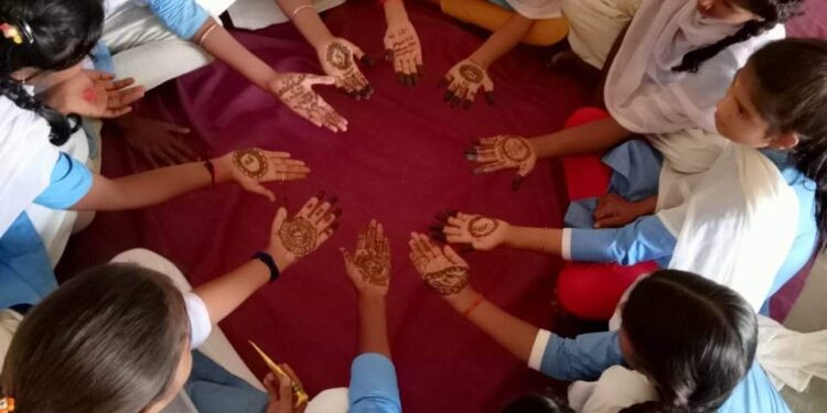 पन्ना जिले में मतदाता जागरूकता की विभिन्न गतिविधियों का निरंतर आयोजन किया जा रहा है।