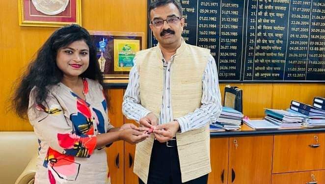 मुख्य निर्वाचन पदाधिकारी श्री अनुपम राजन ने जारी किया सारिका के लोकतंत्र पर्व के लोकसंगीत को