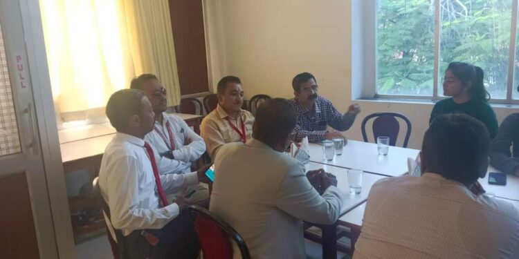 उंगली में अमिट स्याही दिखाकर वोटर पा सकेंगे दस खाद्य सामग्री एवं मूवी में दस प्रतिशत तक की छूट.