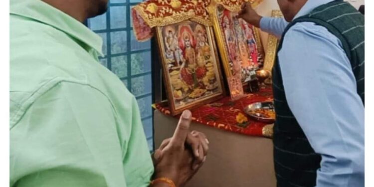 ग्रामीण यांत्रिकी सेवा संभागीय कार्यालय में देवउठनी एकादशी पर लक्ष्मी पूजन किया गया