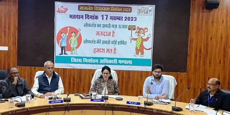 मतगणना की समस्त तैयारियों को अंतिम रूप दें – डॉ. सिडाना नोडल अधिकारियों की बैठक में कलेक्टर के निर्देश