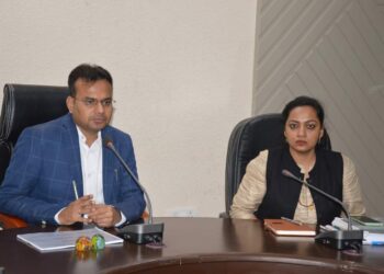 मतगणना में हो पूरी पारदर्शिता चूक की कोई गुंजाईश न रहे कलेक्टर ने रिटर्निंग अधिकारियों को दिये निर्देश