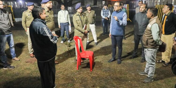 मतगणना की तैयारियों को दिया जा रहा अंतिम रूप कलेक्टर ने मतगणना स्थल का किया निरीक्षण