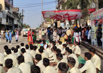 *रहटगांव व टिमरनी में प्रेक्षक श्री बाली ने मतदान की शपथ दिलाई*