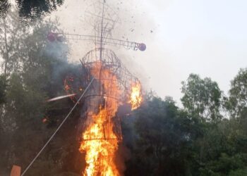 राम ने युद्ध में रावण पर पाई विजय , आग लगते ही धू धू कर जला पुतला