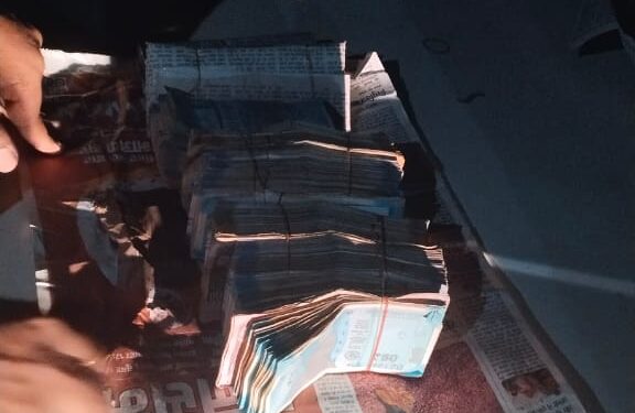 थाना बडवारा पुलिस की कार्रवाई आचार संहिता के दौरान 3,20000 रुपए किये जप्त