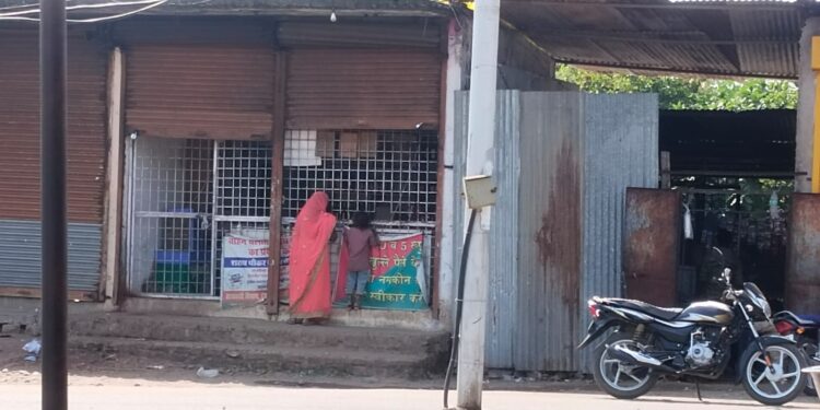 सिराली ग्रामीण क्षेत्र में जगह-जगह बेची जा रही है अवैध शराब