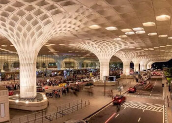 ईमेल पर मिली बम से उड़ाने की धमकी; बिटकॉइन में पैसे ट्रांसफर करने की मांग.48 घंटे में 10 लाख डॉलर दो नहीं तो उड़ा दूंगा मुंबई एयरपोर्ट…