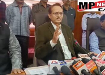 भोपाल 16वीं विधानसभा के गठन के संबंध में विधानसभा सचिवालय में बैठक आयोजित देखे VIDEO