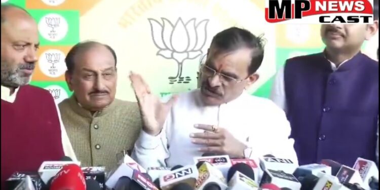 भोपाल बीजेपी प्रदेश अध्यक्ष  वीडी शर्मा की कांग्रेस विधायक आरिफ मसूद को सीधी चेतावनी, बोले – “अभी रूक जाओ आरिफ मसूद जी, आपकी गुंडागर्दी को हम ठिकाने लगा देंगे”