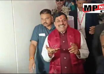 भोपाल CM मोहन यादव जयपुर से लौटते ही पहुंचे भोपाल के मोतीलाल विज्ञान महाविद्यालय, किया औचक निरीक्षण