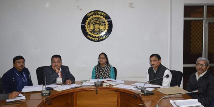 शतप्रतिशत परीक्षा परिणाम लाए – सीईओ  शिक्षा विभाग की बैठक कर दिए निर्देश