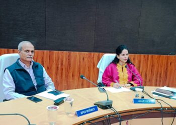 कलेक्टर ने की हालोन जलप्रदाय योजना की समीक्षा