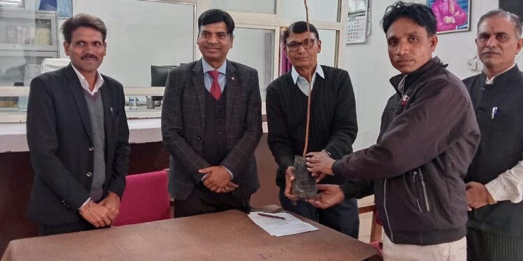 इस वर्ष की अंतिम नेशनल लोक अदालत तहसील विधिक सेवा समिति बुदनी में कुल 166 प्रकरणों का निराकरण एवं कुल 68,35,728 रूपये का अवार्ड पारित हु