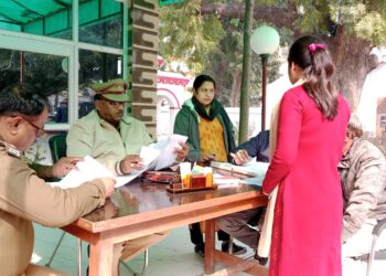 संपूर्ण थाना समाधान दिवस में पहुंची आठ शिकायतें कर का मौके पर हुआ निस्तारण