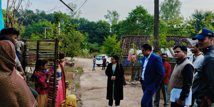 *जिला सीईओ के निरीक्षण के दौरान अनुपस्थित शिक्षक पर हुई निलंबन की कार्रवाई*