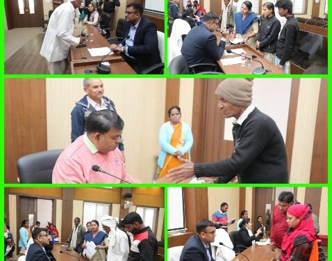 जनसुनवाई में दूरदराज से पहुंचे नागरिकों के 81 आवेदनों पर सुनवाई की जाकर निराकरण के दिए गए निर्देश