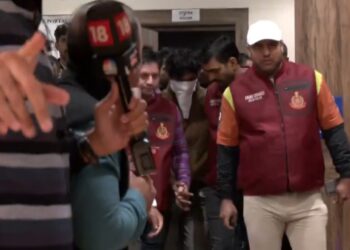 सुखदेव सिंह गोगामेड़ी की हत्या के बाद बदमाशों का विदेश भागने का प्लान था लेकिन इससे पहले पुलिस ने चंडीगढ़ से उन्हें अरेस्ट कर लिया देखे VIDEO