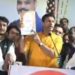 बीजेपी सरकार ने अपने घोषणा पत्र के वायदे पूरे नहीं किये तो जल्दी ही सड़कों पर उतरेगी कांग्रेस लाडली बहनों को तीन हज़ार रुपये मिलना चाहिये, किसानों को सत्ताईस सौ रुपये गेन्हू के मिलना चाहिये, गैस सिलेंडर 450 रुपये का मिलना चाहिये देखिऐ VIDEO क्या बोले जीतू पटवारी
