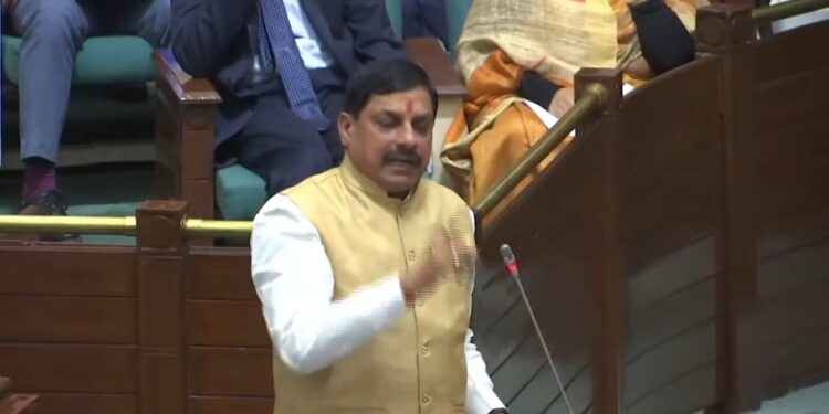 मध्यप्रदेश सरकार 22 जनवरी को रामभक्तों का फूल बिछाकर स्वागत करेगी।  साथ ही तीर्थ दर्शन योजना के माध्यम से ट्रेन और बसों द्वारा श्रद्धालुओं को अयोध्या पहुंचाने की व्यवस्था की जाएगी: CM