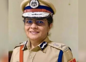 कौन हैं पहली महिला CISF प्रमुख नीना सिंह, जानें राजस्थान कैडर की अधिकारी का बिहार से कनेक्शन