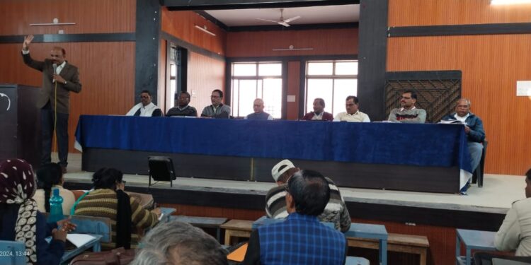 हाई स्कूल एवं हायर सेकेंडरी परीक्षा 2024 के सबंध में बैठक संपन्न