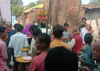 *बड़े ही घूमधाम से निकली गई अयोध्या वासी भगवान श्री राम जी की अक्षश कलश यात्रा*