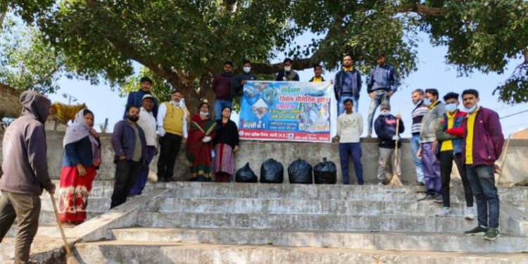 अयोध्या में रामलला की प्राण प्रतिष्ठा पर शहर को भी साफ-सुथरा रखने चलेगा सफाई अभियान  महापौर श्रीमति प्रीति संजीव सूरी -निगम अध्यक्ष श्री मनीष पाठक-निगमायुक्त श्री विनोद कुमार शुक्ल ने आम जनता से की घर मंदिरों में सफाई की अपील