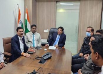 *हिट एण्ड रन नवीन कानूनी प्रावधान के संबंध में हड़ताल को समाप्त करने के लिये बैठक हुई*