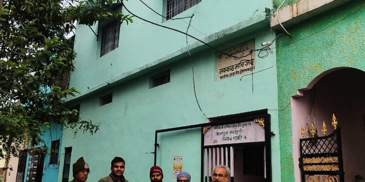 ध्वनी विस्तारक यंत्रों के आनियंत्रित व नियम विरुध्द प्रयोग को लेकर मध्यप्रदेश प्रदूषण नियंत्रण बोर्ड के जिला प्रभारी ने धार्मिक स्थलों मंदिर मस्जिदों का किया निरीक्षण,नियम विरोध प्रयोग पर होगी कार्यवाही