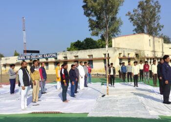 राष्ट्रीय युवा दिवस:कालापीपल के उत्कृष्ट विद्यालय में सामूहिक सूर्य नमस्कार…स्वामी विवेकानंद और CM के संदेश..!