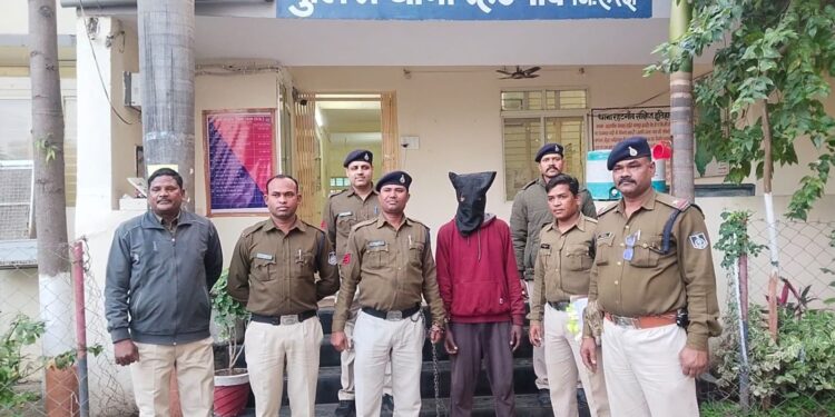 रहटगांव- मासूम से बलात्कार का आरोपी 15 हजार का इनामी आया पुलिस गिरफ्त में