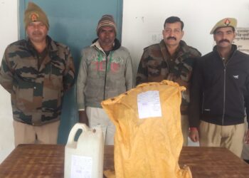*थाना तालग्राम जनपद कन्नौज थाना तालग्राम पुलिस द्वारा 01 नफर अभियुक्त को मय 05 लीटर कच्ची नाजायज शराब व शराब बनाने के उपकरणों सहित गिरफ्तार किया गया।*