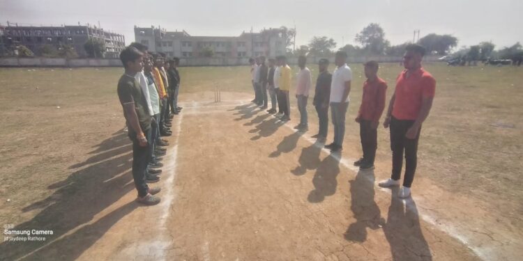 शिव शक्ति क्रिकेट क्लब के तत्वाधान में टेनिस बॉल क्रिकेट प्रतियोगिता प्रारंभ