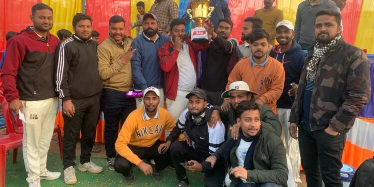 फ़ाइनल मैच नर्मदा क्लब जबलपुर और वाई सी सी उमरिया पान के बीच खेला गया